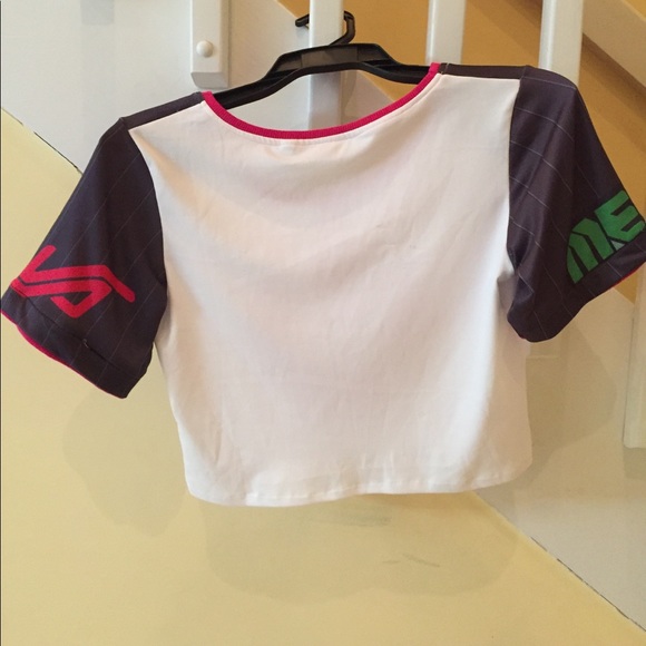 **SOLD**D.Va Crop Top OverWatch - Picture 6 of 9